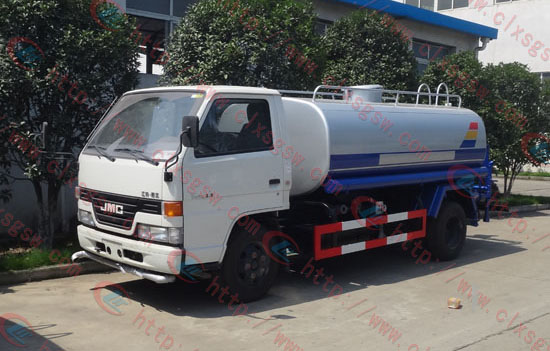 五十鈴灑水車