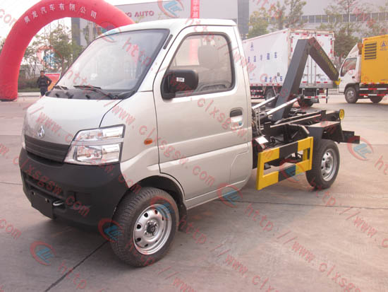 小型勾臂式垃圾車
