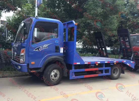 王牌平板運(yùn)輸車 王牌平板運(yùn)輸車