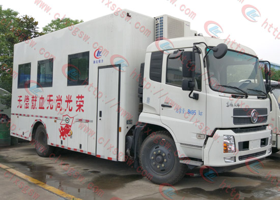 東風(fēng)獻(xiàn)血車